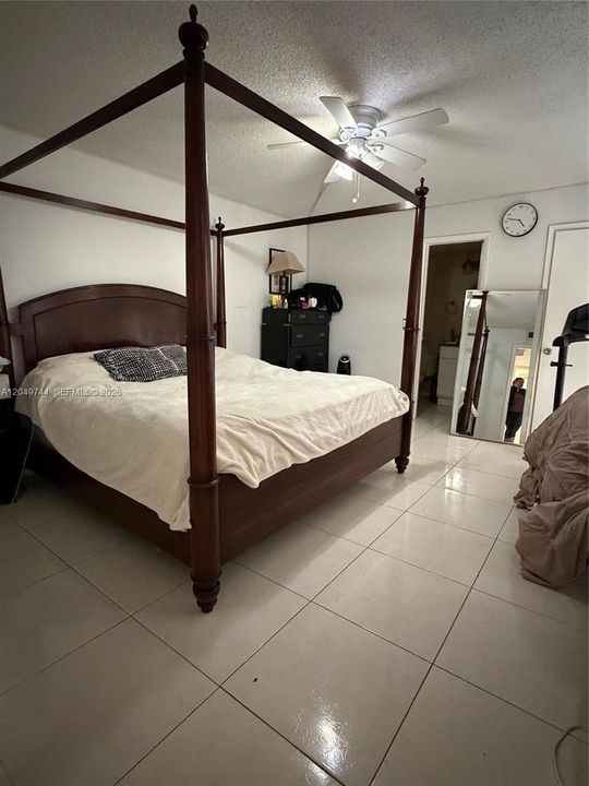 For Sale: $264,000 (2 beds, 2 baths, 1262 Square Feet)