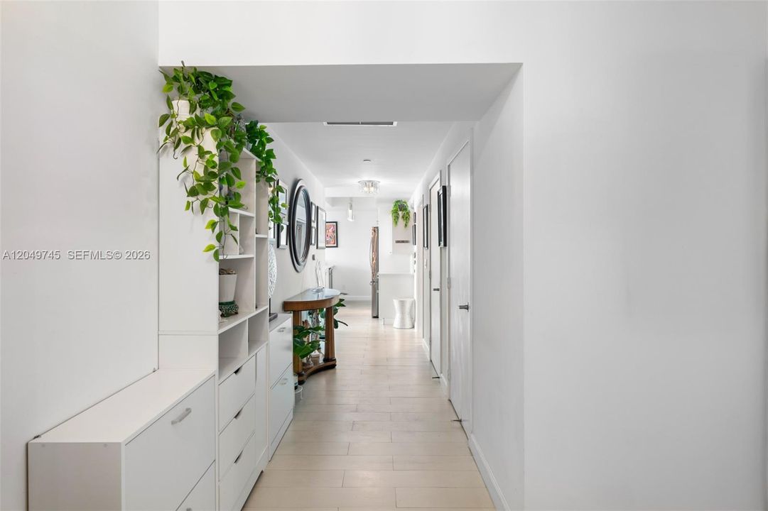 For Rent: $5,350 (2 beds, 2 baths, 1323 Square Feet)