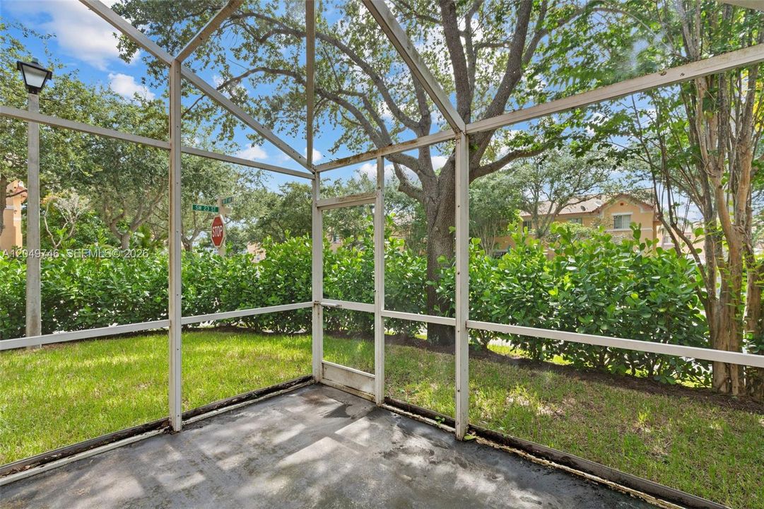 For Sale: $465,000 (3 beds, 2 baths, 1570 Square Feet)