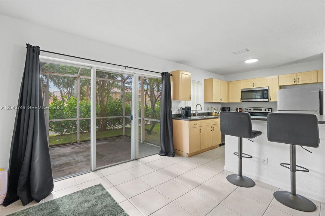 For Sale: $465,000 (3 beds, 2 baths, 1570 Square Feet)