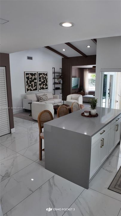 For Rent: $3,500 (3 beds, 3 baths, 931 Square Feet)