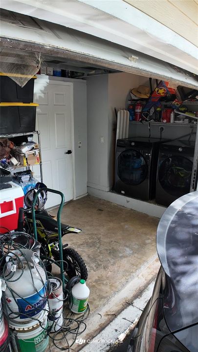 For Rent: $3,500 (3 beds, 3 baths, 931 Square Feet)