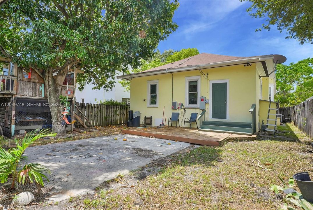For Sale: $499,000 (3 beds, 1 baths, 1532 Square Feet)