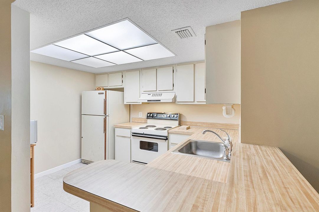 5530 Nw 44th St u216_013