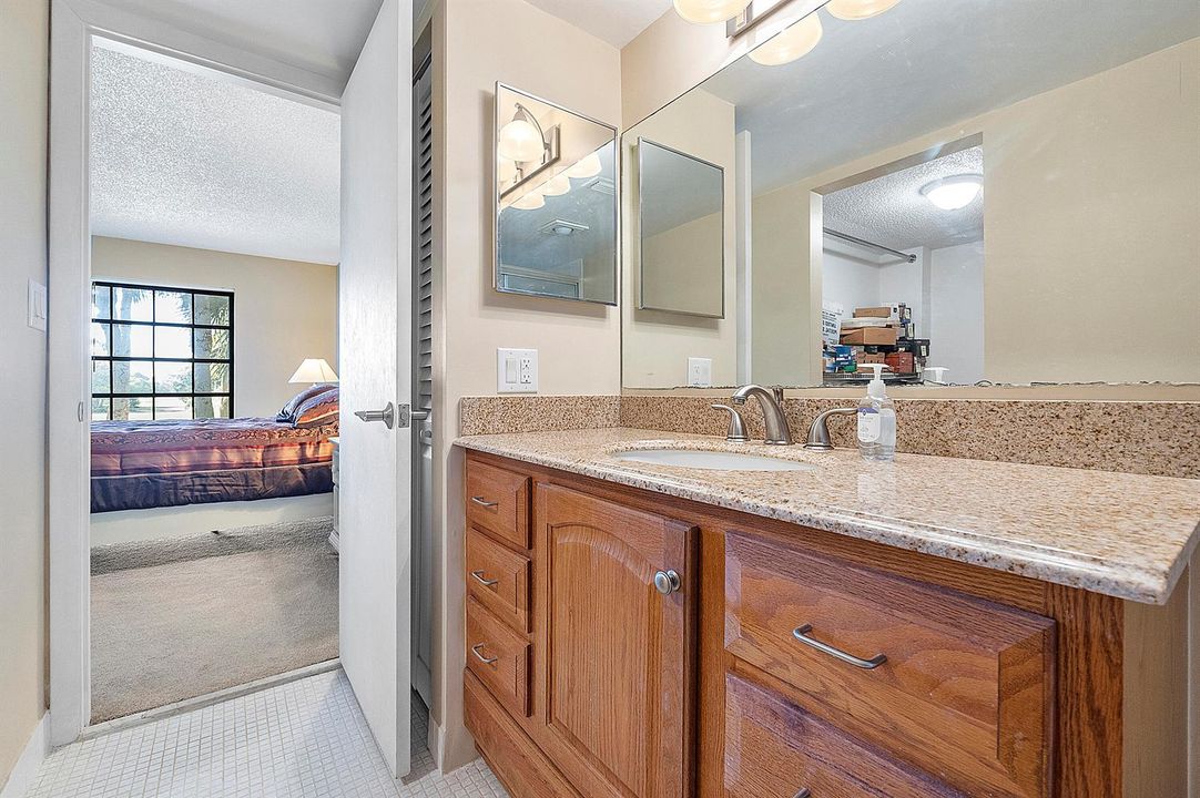 5530 Nw 44th St u216_009
