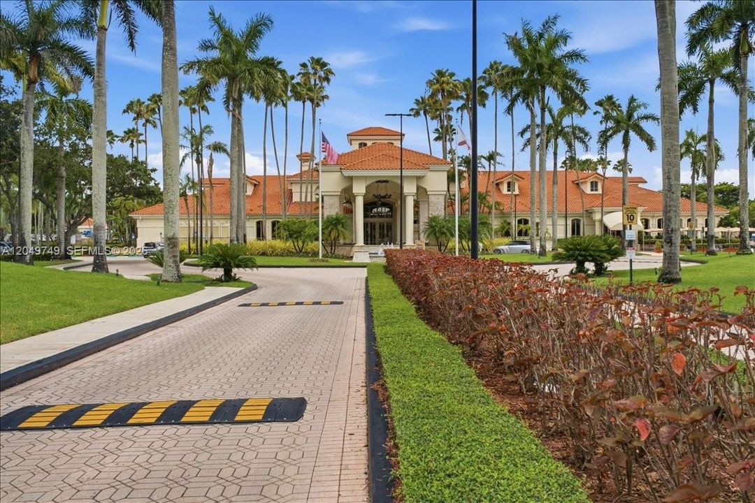 For Rent: $5,300 (4 beds, 3 baths, 3258 Square Feet)