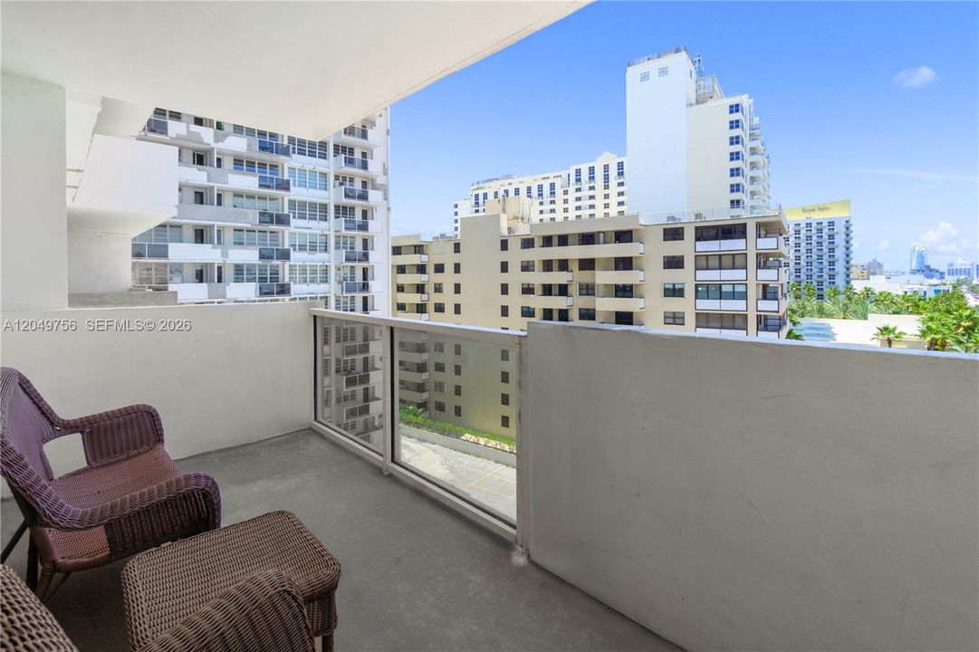 For Rent: $5,000 (2 beds, 2 baths, 1190 Square Feet)