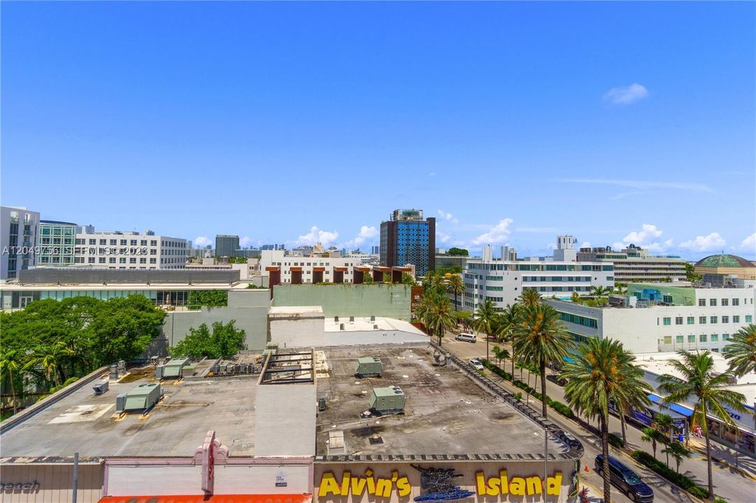 For Rent: $5,000 (2 beds, 2 baths, 1190 Square Feet)