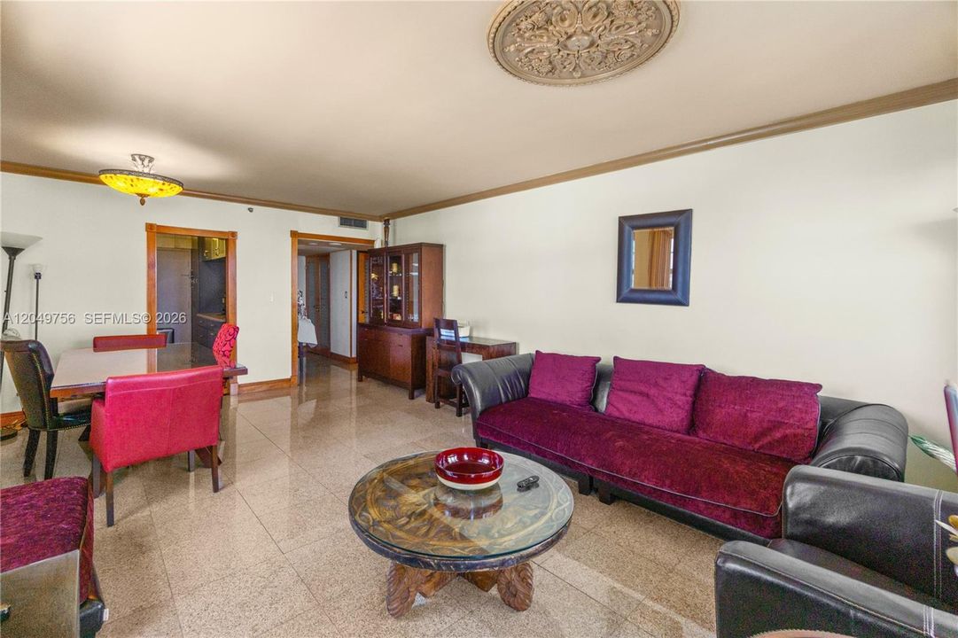 For Rent: $5,000 (2 beds, 2 baths, 1190 Square Feet)