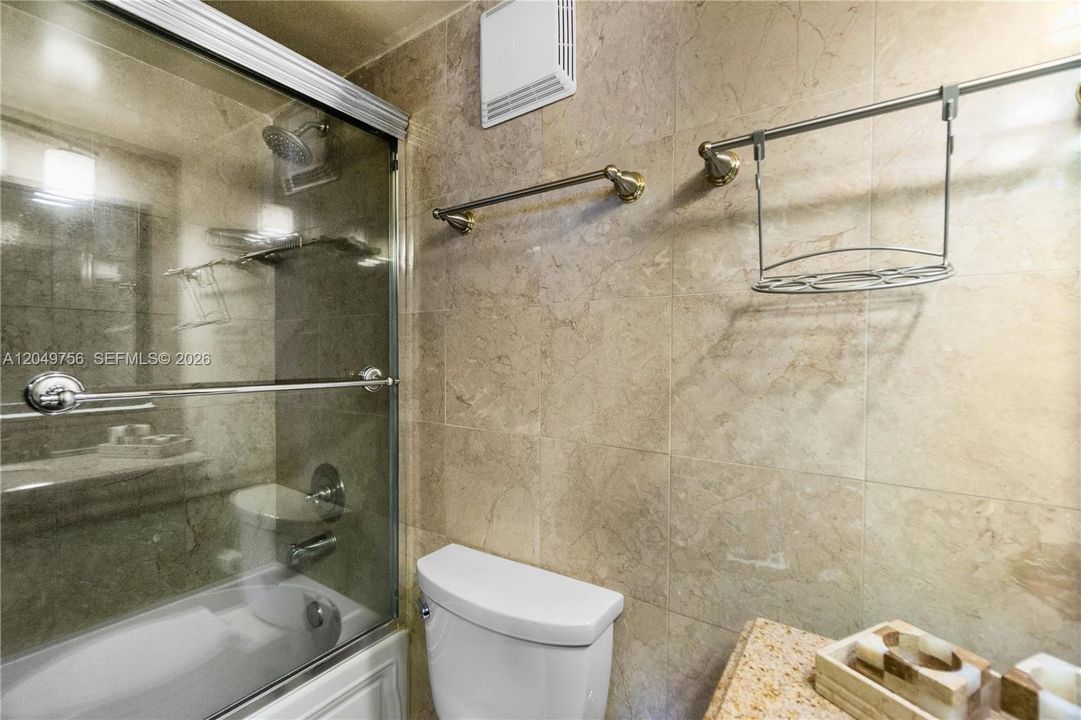 For Rent: $5,000 (2 beds, 2 baths, 1190 Square Feet)
