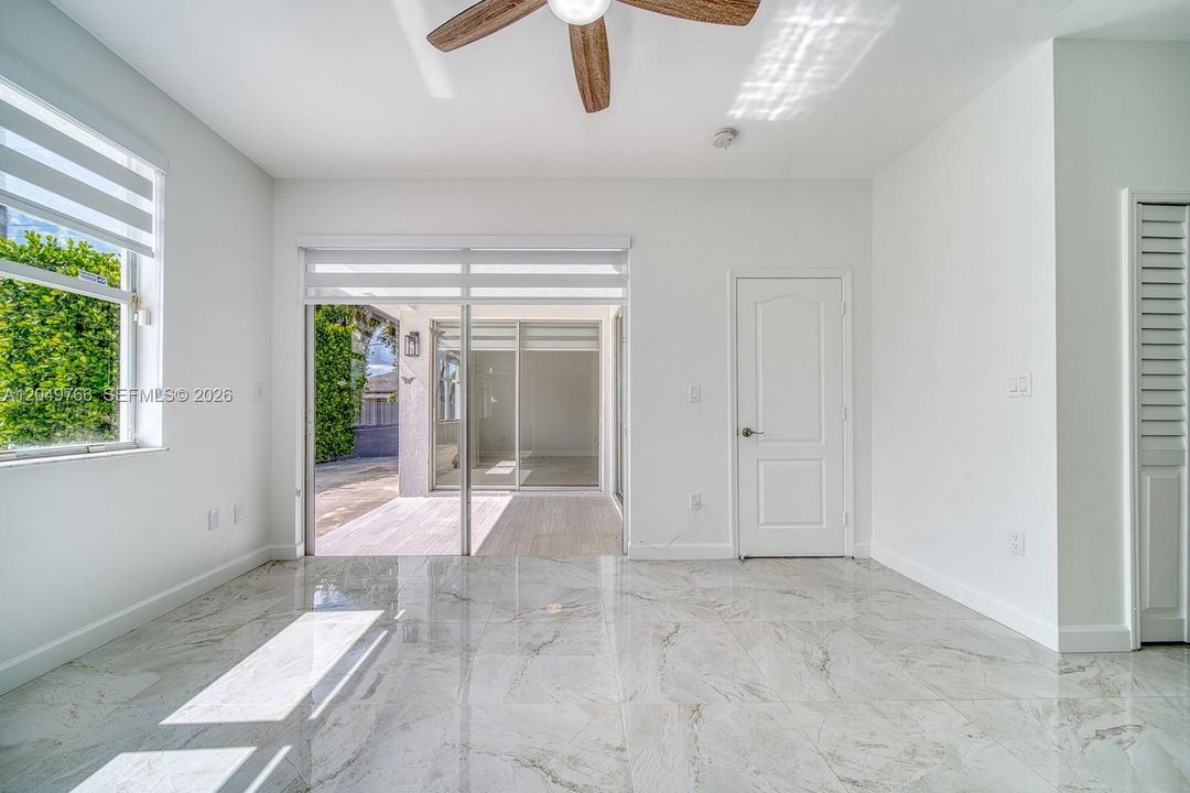 For Rent: $4,500 (4 beds, 2 baths, 1825 Square Feet)