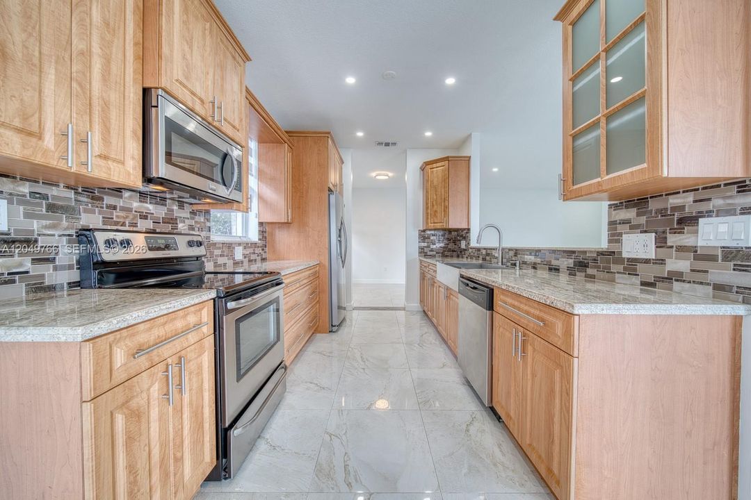 For Rent: $4,500 (4 beds, 2 baths, 1825 Square Feet)
