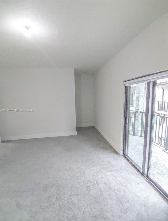 For Rent: $3,850 (3 beds, 2 baths, 1610 Square Feet)
