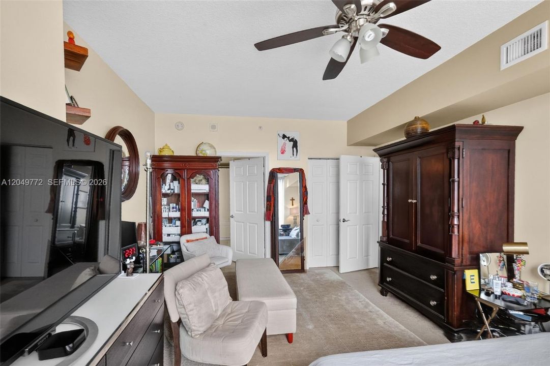 En Venta: $389,000 (1 camas, 1 baños, 800 Pies cuadrados)