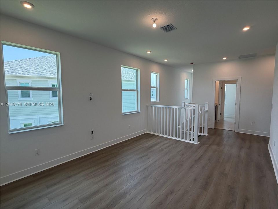 For Rent: $4,800 (4 beds, 3 baths, 2486 Square Feet)