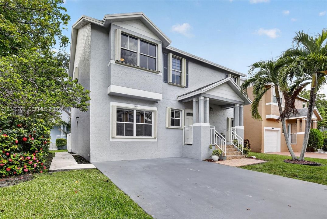 For Sale: $645,000 (5 beds, 3 baths, 2139 Square Feet)