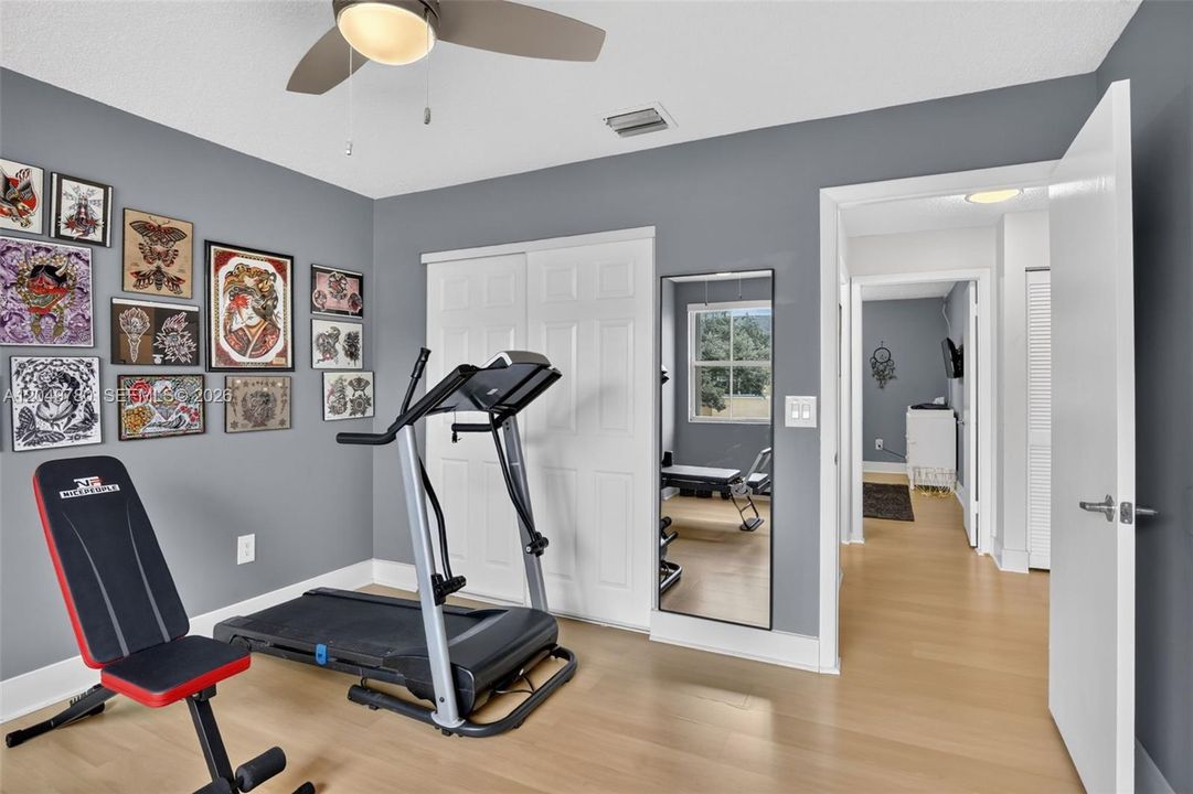 For Sale: $645,000 (5 beds, 3 baths, 2139 Square Feet)