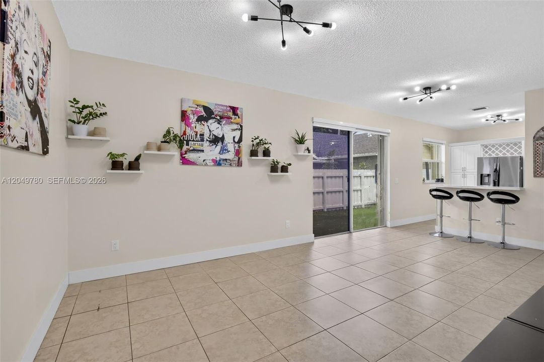 For Sale: $645,000 (5 beds, 3 baths, 2139 Square Feet)