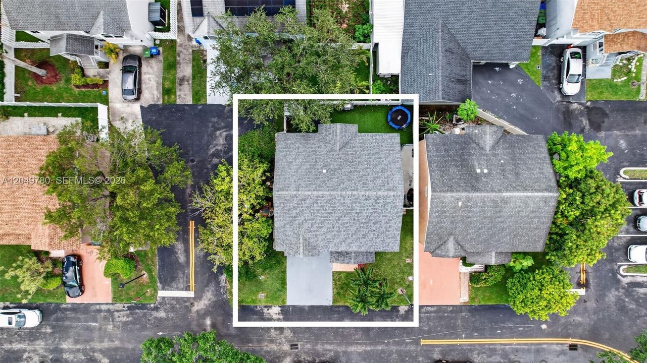 For Sale: $645,000 (5 beds, 3 baths, 2139 Square Feet)