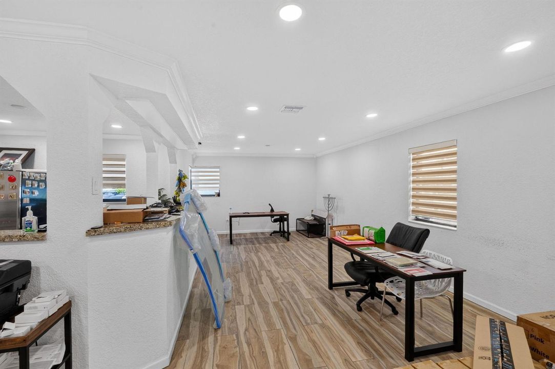 16811 NE 6th - 00004