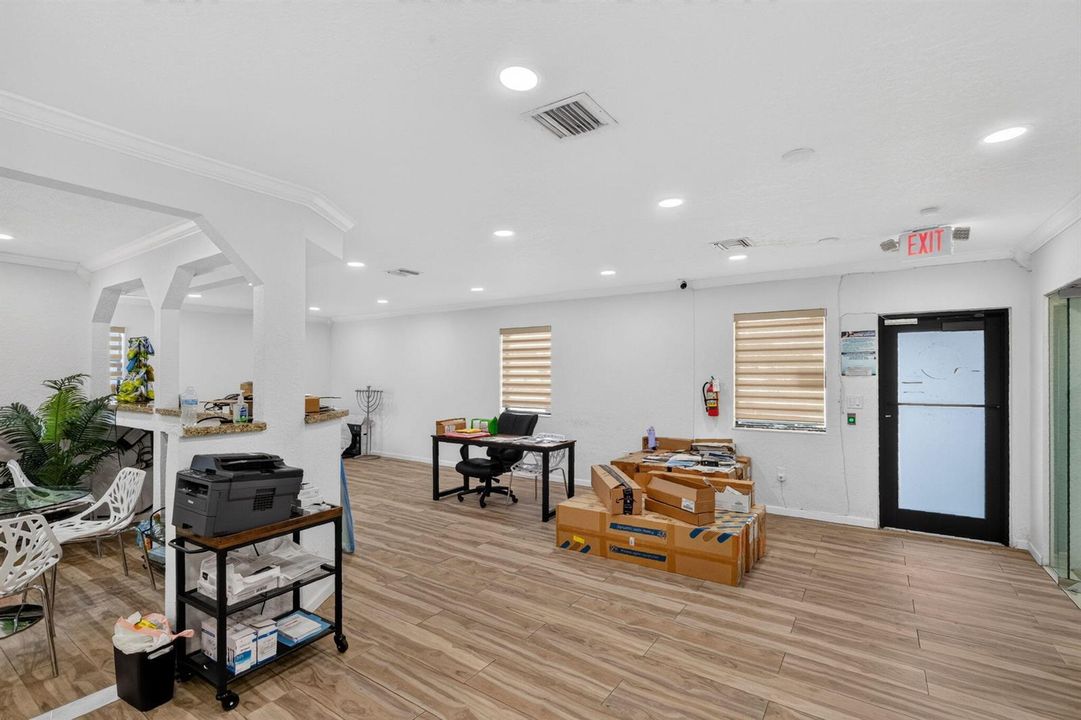 16811 NE 6th - 00003