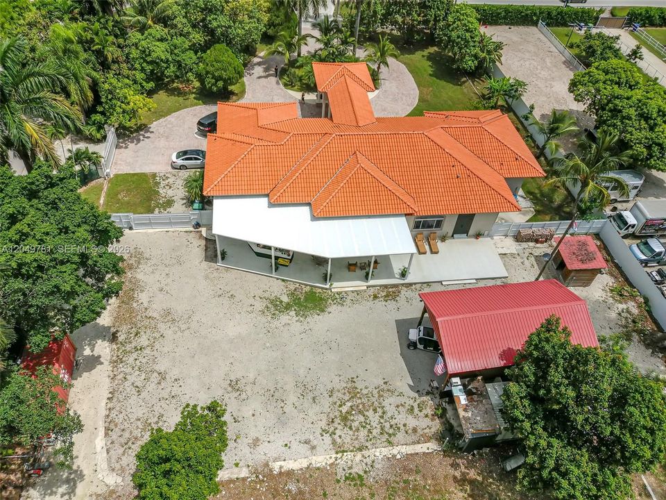 На продажу: $2,150,000 (5 спален, 3 ванн, 3367 Квадратных фут)