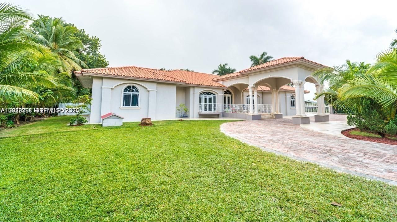 На продажу: $2,150,000 (5 спален, 3 ванн, 3367 Квадратных фут)