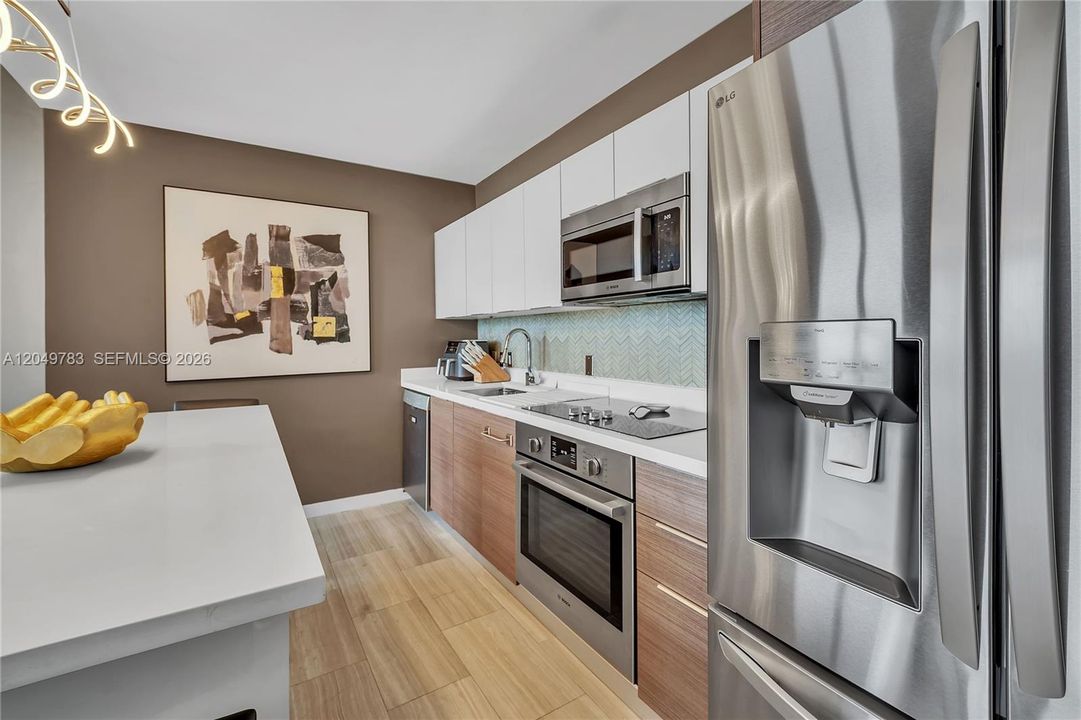 En Venta: $1,150,000 (3 camas, 3 baños, 1669 Pies cuadrados)