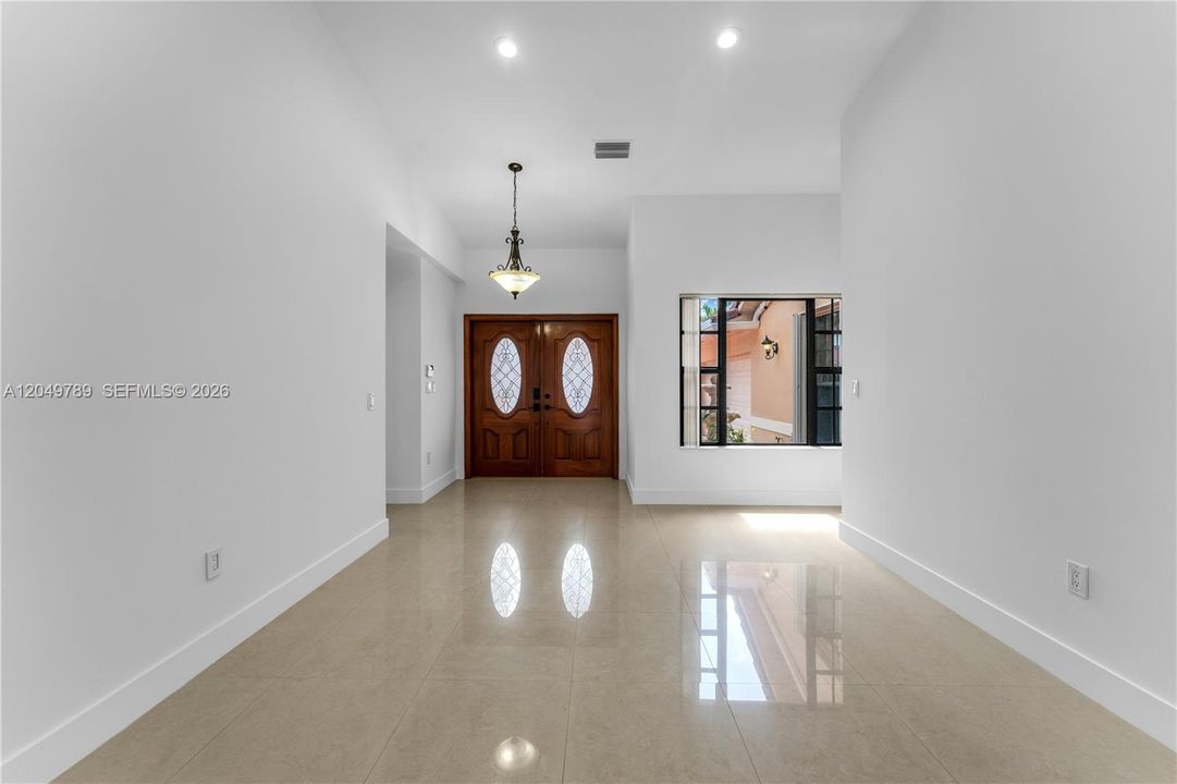 For Sale: $1,090,000 (4 beds, 2 baths, 2224 Square Feet)