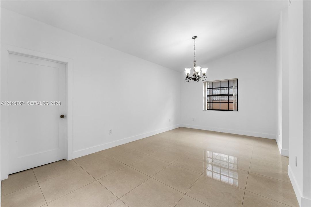 For Sale: $1,090,000 (4 beds, 2 baths, 2224 Square Feet)