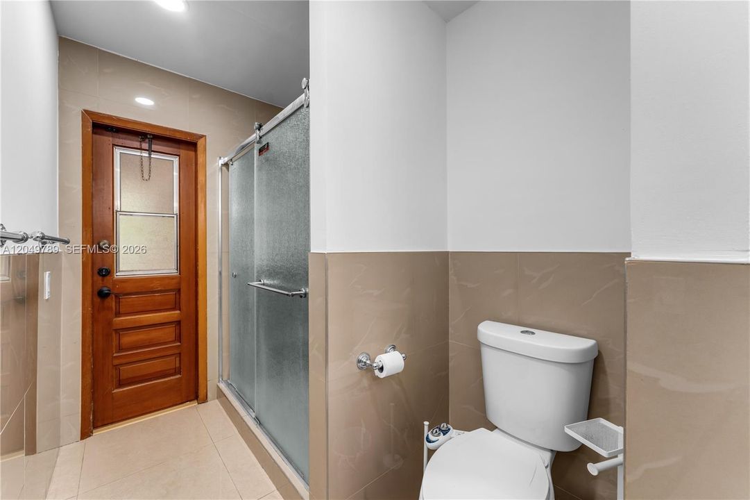 For Sale: $1,090,000 (4 beds, 2 baths, 2224 Square Feet)