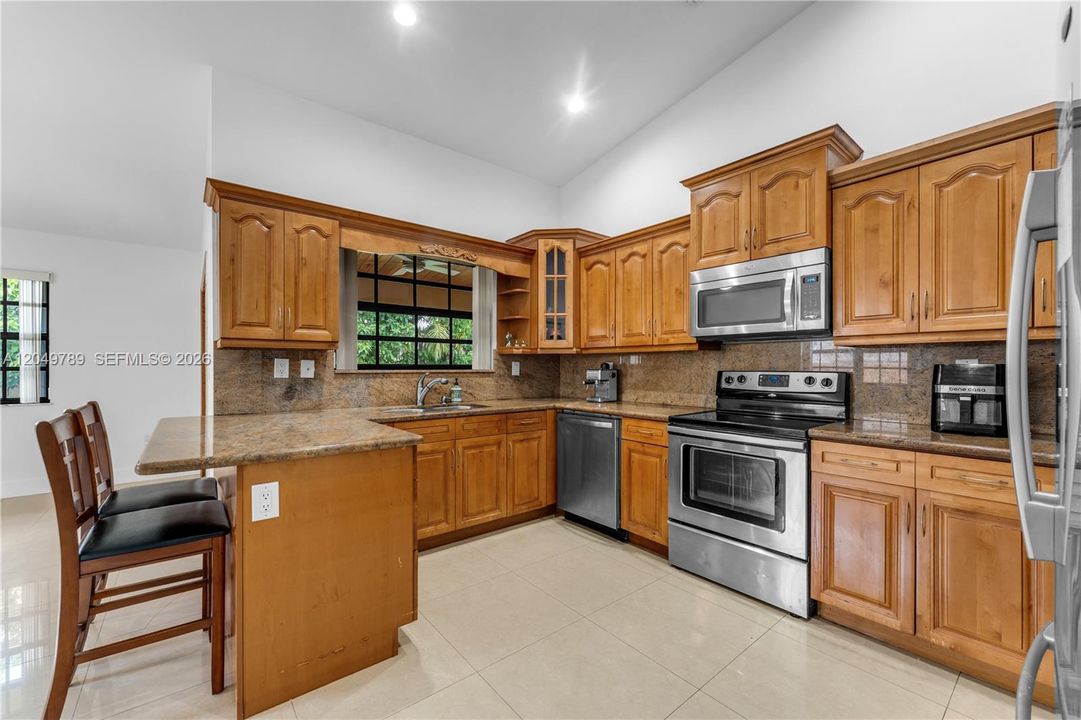 For Sale: $1,090,000 (4 beds, 2 baths, 2224 Square Feet)