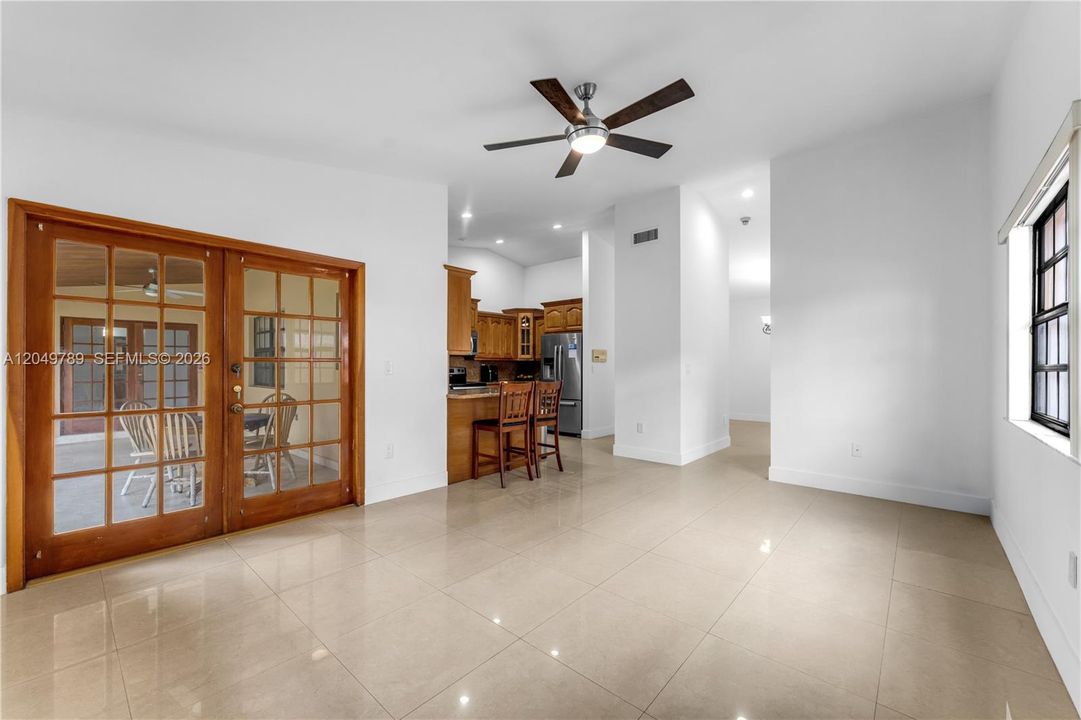 For Sale: $1,090,000 (4 beds, 2 baths, 2224 Square Feet)