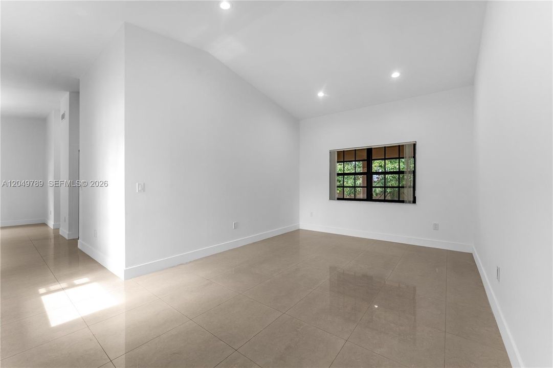 For Sale: $1,090,000 (4 beds, 2 baths, 2224 Square Feet)