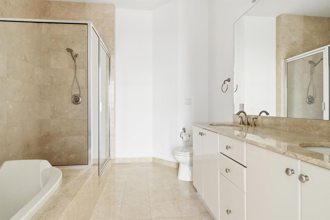 701-S-OLIVE-AVENUE-UNIT-304-33401-017