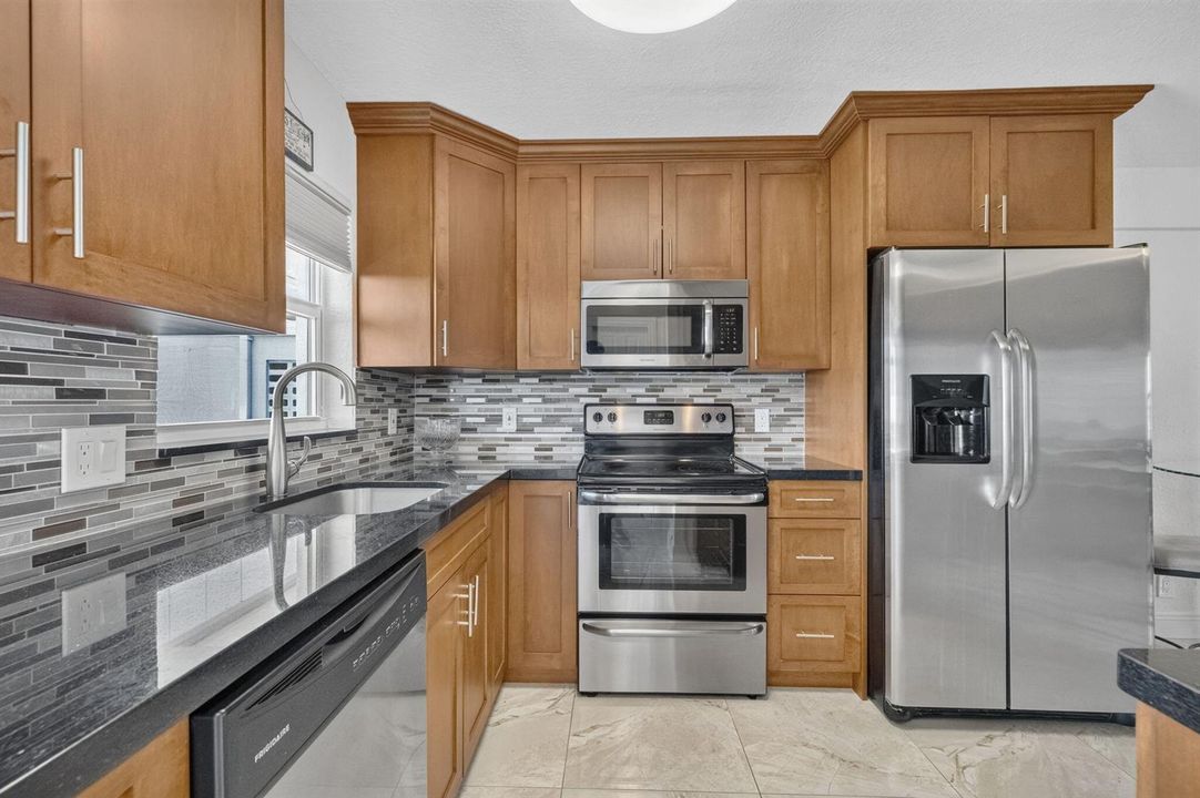 GRANITE KITCHEN
