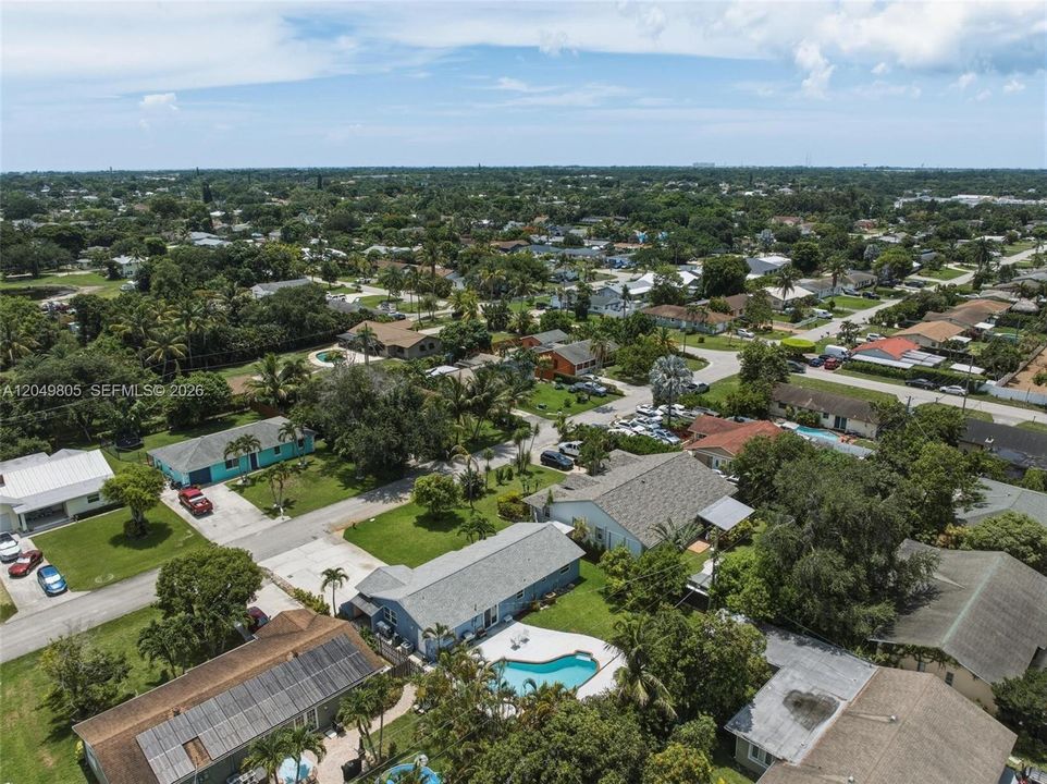 В аренду: $3,950 (4 спален, 3 ванн, 1592 Квадратных фут)