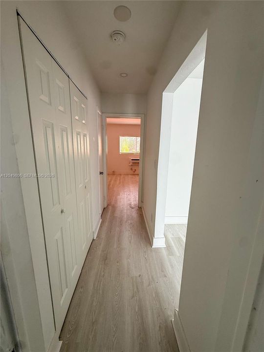 For Rent: $1,795 (1 beds, 1 baths, 750 Square Feet)