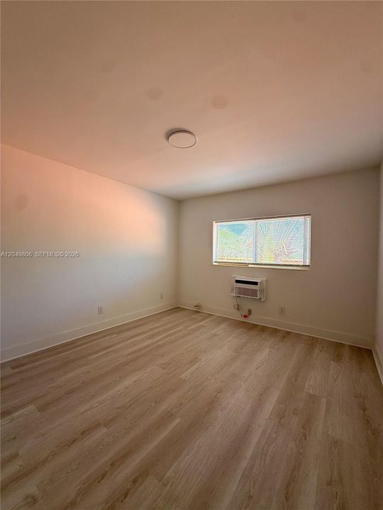For Rent: $1,795 (1 beds, 1 baths, 750 Square Feet)
