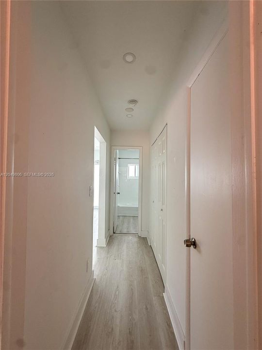 For Rent: $1,795 (1 beds, 1 baths, 750 Square Feet)