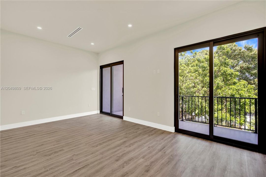 For Sale: $1,690,000 (3 beds, 3 baths, 0 Square Feet)