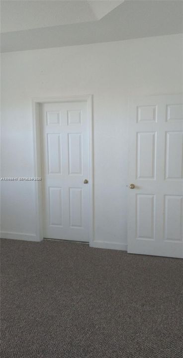 For Rent: $3,200 (3 beds, 2 baths, 1456 Square Feet)