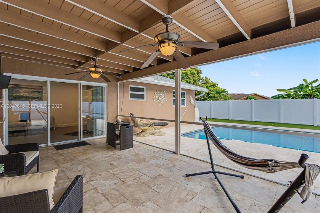 Active With Contract: $674,900 (3 beds, 2 baths, 1582 Square Feet)