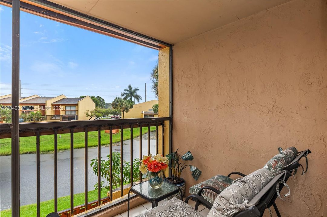For Sale: $359,921 (4 beds, 3 baths, 1847 Square Feet)