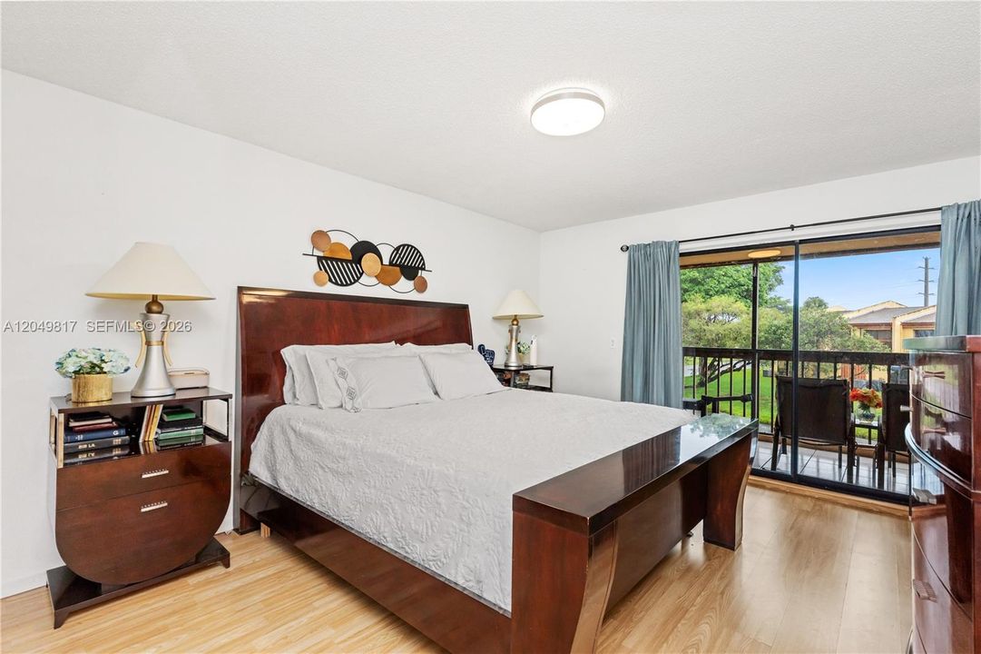 For Sale: $359,921 (4 beds, 3 baths, 1847 Square Feet)