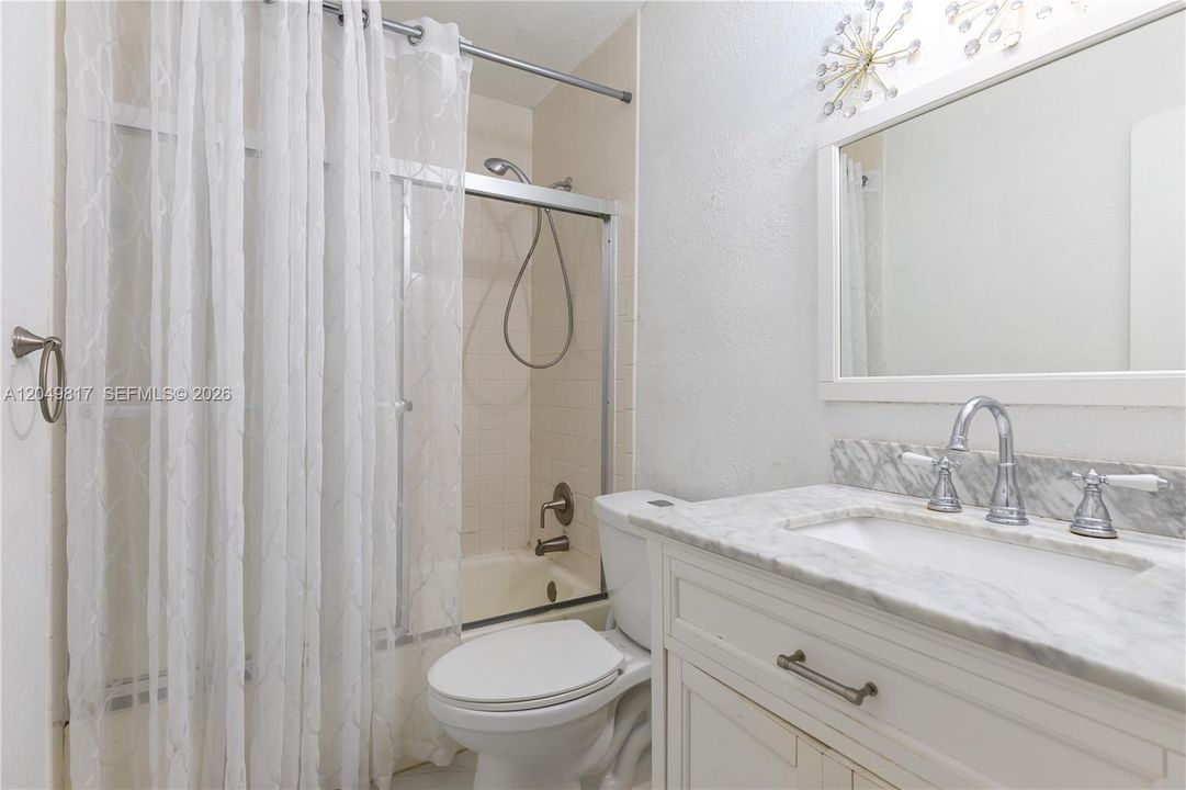 For Sale: $359,921 (4 beds, 3 baths, 1847 Square Feet)