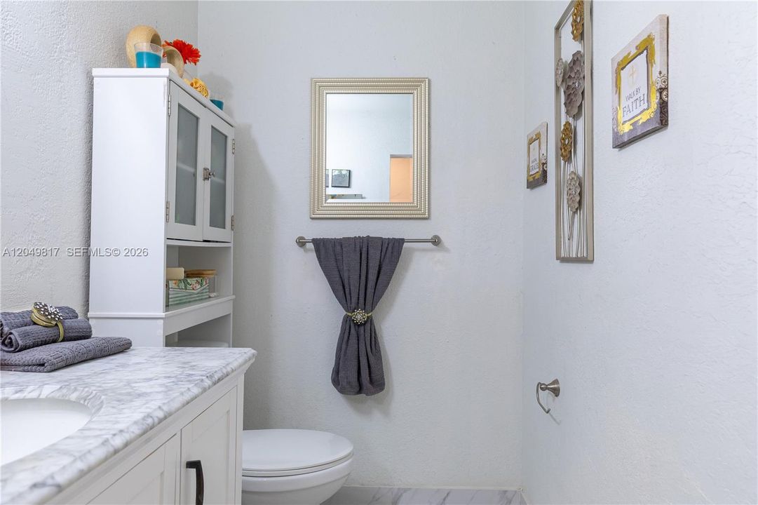 For Sale: $359,921 (4 beds, 3 baths, 1847 Square Feet)