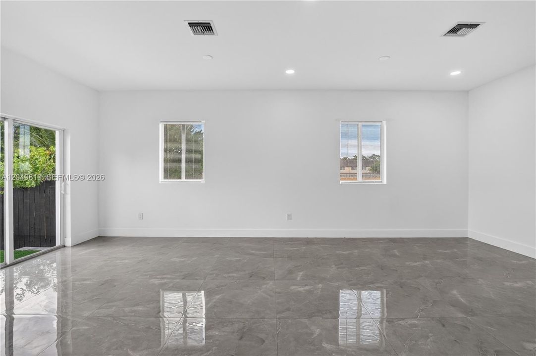 For Sale: $540,000 (3 beds, 2 baths, 1342 Square Feet)
