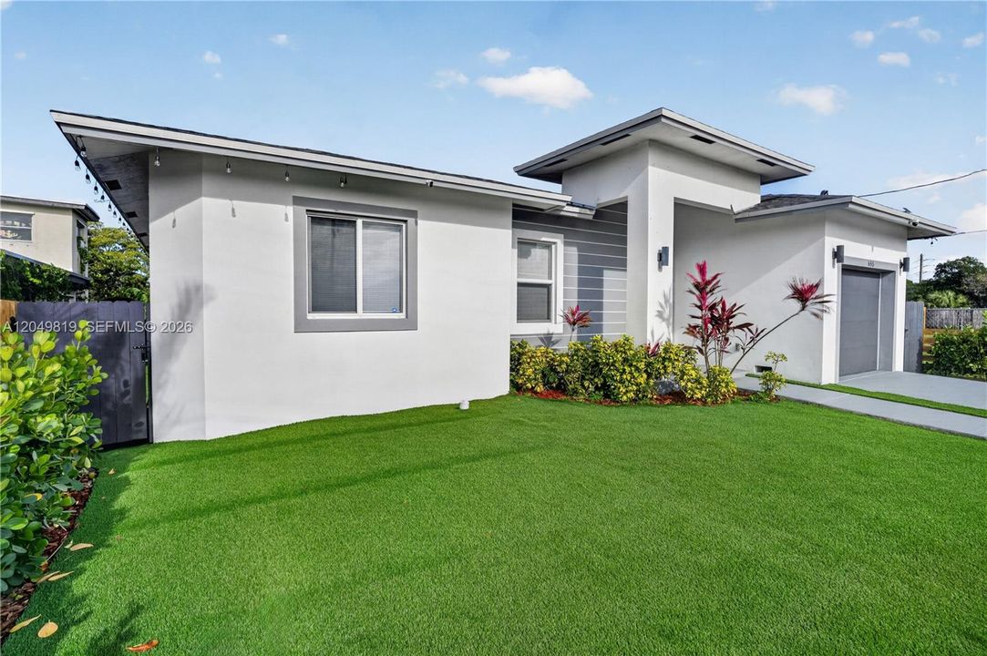 For Sale: $540,000 (3 beds, 2 baths, 1342 Square Feet)