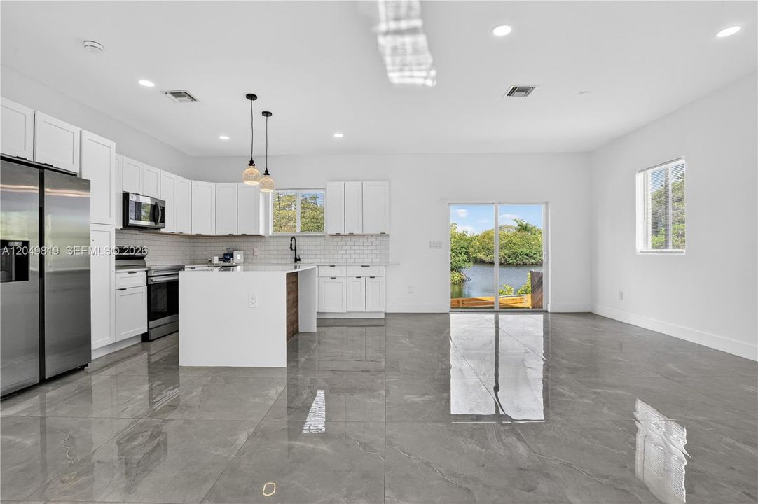 For Sale: $540,000 (3 beds, 2 baths, 1342 Square Feet)